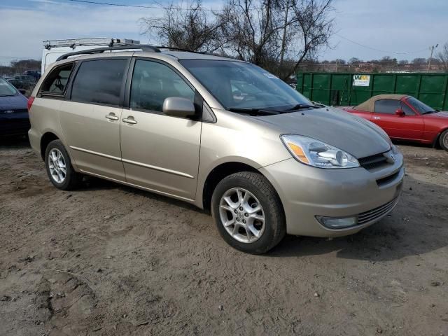 2004 Toyota Sienna XLE