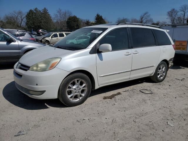 2004 Toyota Sienna XLE