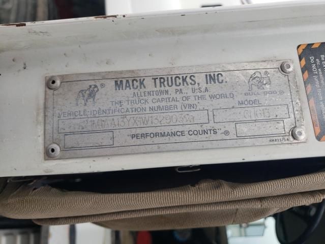 2001 Mack 600 CH600