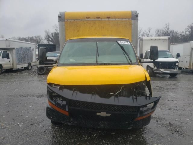 2005 GMC Savana Cutaway G3500