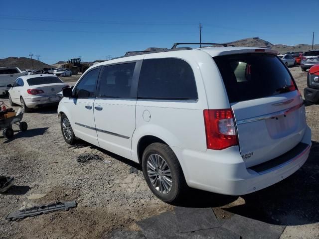 2014 Chrysler Town & Country Touring L