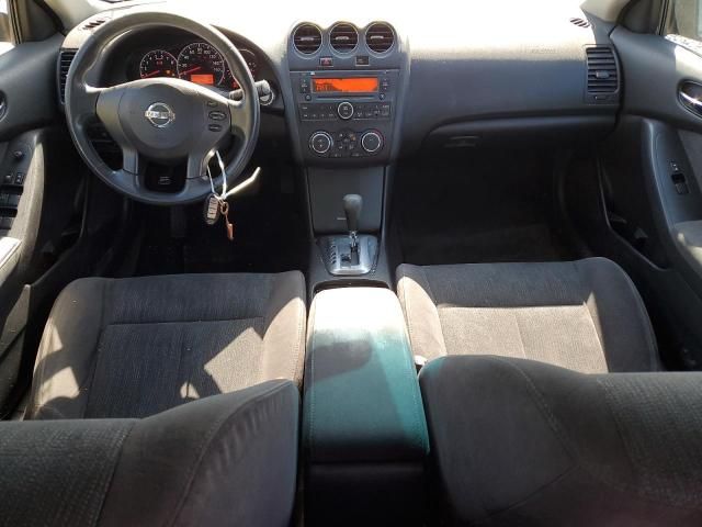 2010 Nissan Altima Base