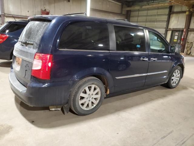 2012 Chrysler Town & Country Touring L