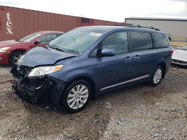 2017 Toyota Sienna XLE