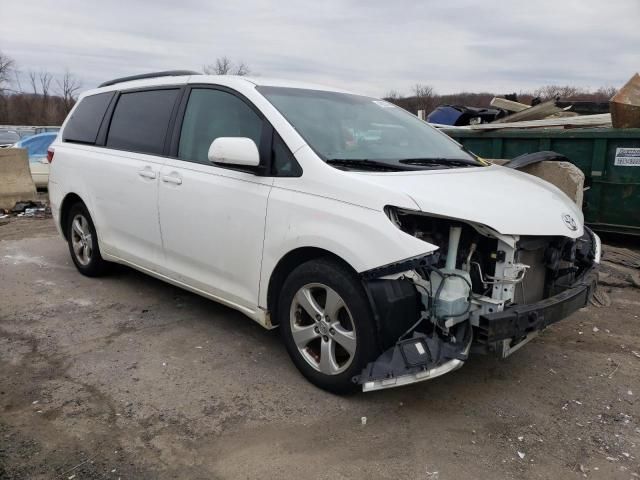 2015 Toyota Sienna LE