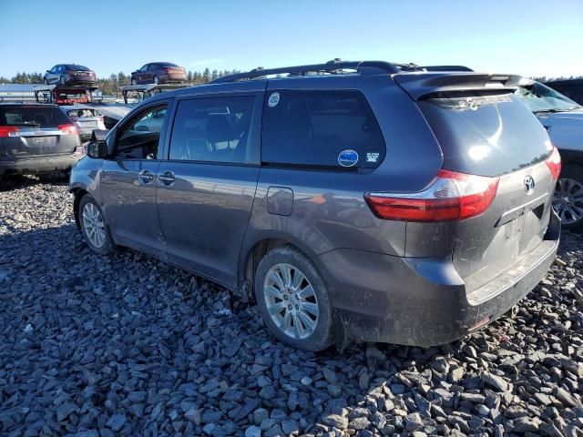 2015 Toyota Sienna LE