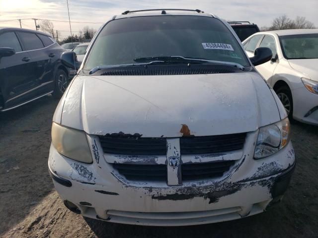 2005 Dodge Grand Caravan SE