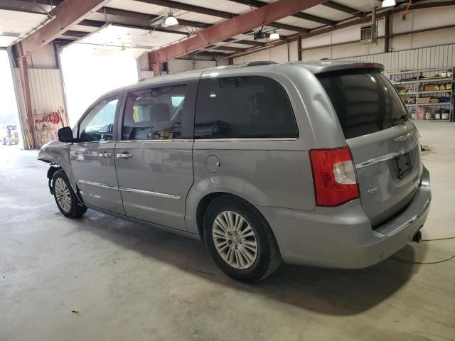 2013 Chrysler Town & Country Limited