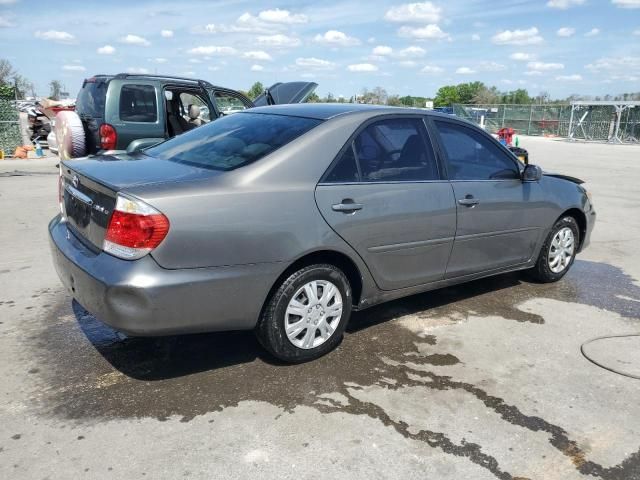 2005 Toyota Camry LE