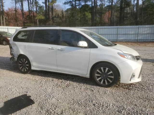 2018 Toyota Sienna XLE