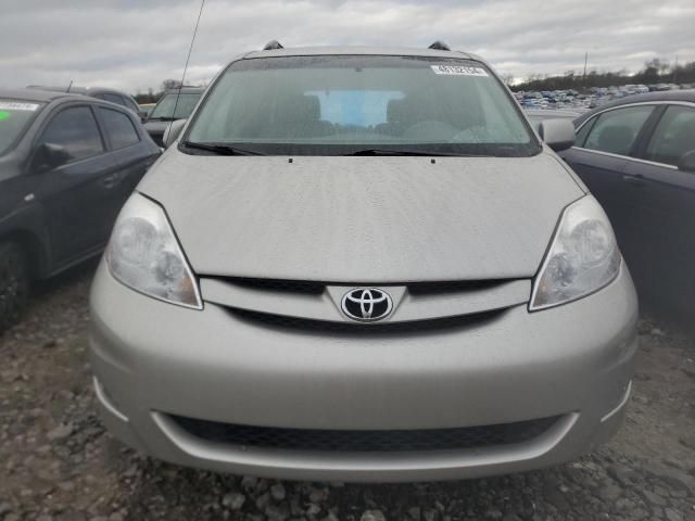 2008 Toyota Sienna XLE