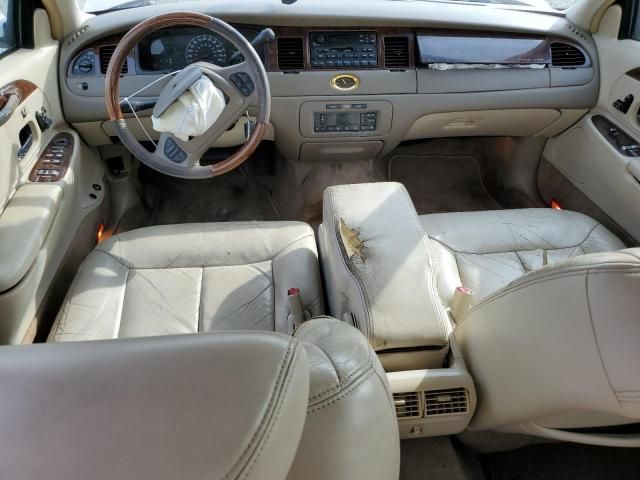 2001 Lincoln Town Car Cartier