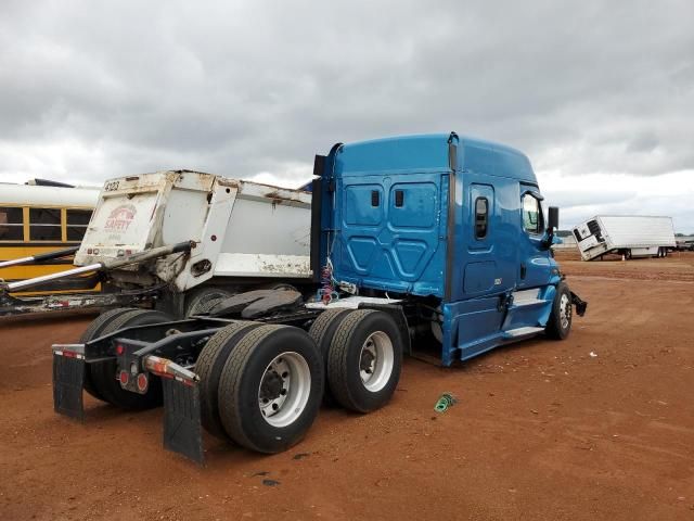 2015 Freightliner Cascadia 125