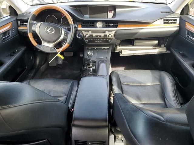 2013 Lexus ES 300H