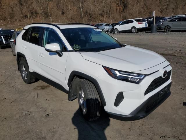 2022 Toyota Rav4 XLE