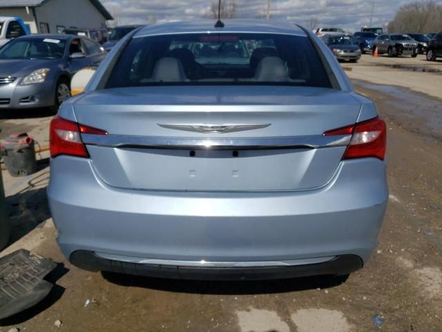 2013 Chrysler 200 Touring