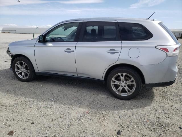 2014 Mitsubishi Outlander SE