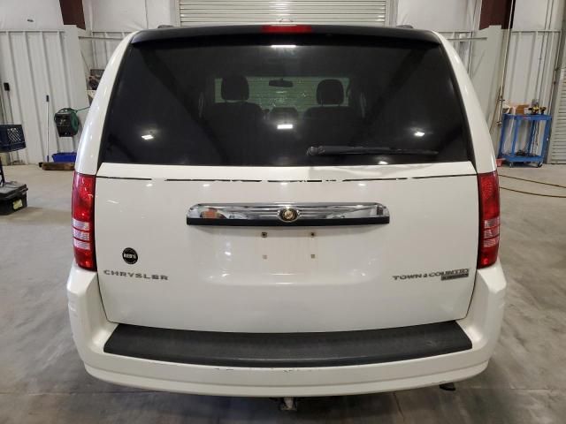 2010 Chrysler Town & Country Touring