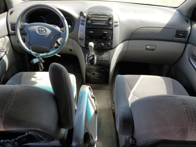 2010 Toyota Sienna CE