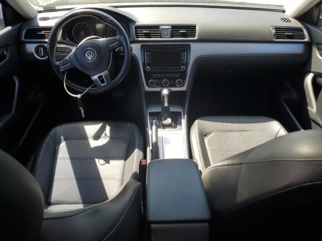 2012 Volkswagen Passat SE