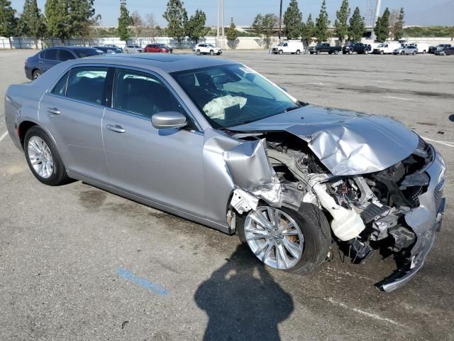 2018 Chrysler 300 Touring