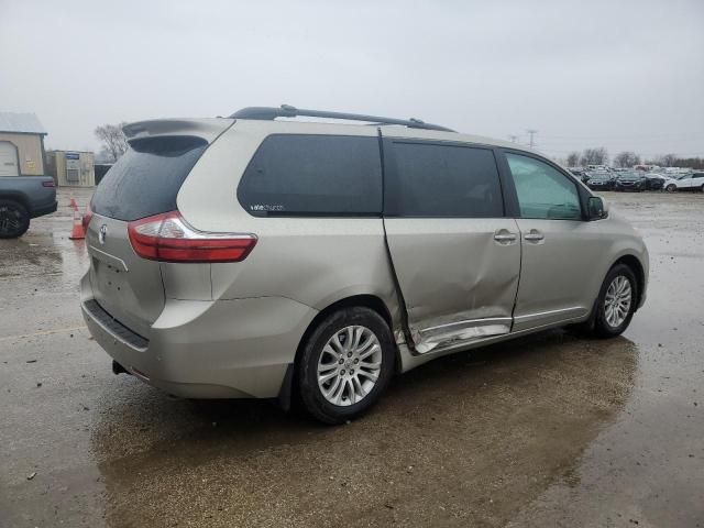 2015 Toyota Sienna XLE