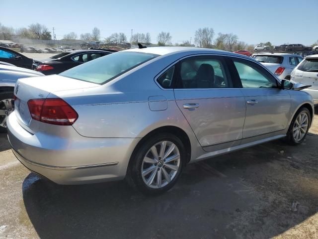 2012 Volkswagen Passat SEL