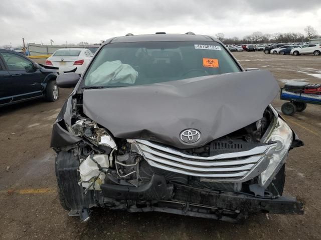 2011 Toyota Sienna XLE