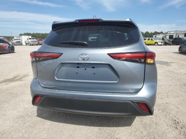 2022 Toyota Highlander XLE