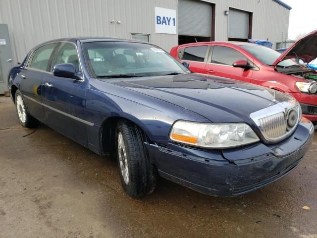 2004 Lincoln Town Car Executive