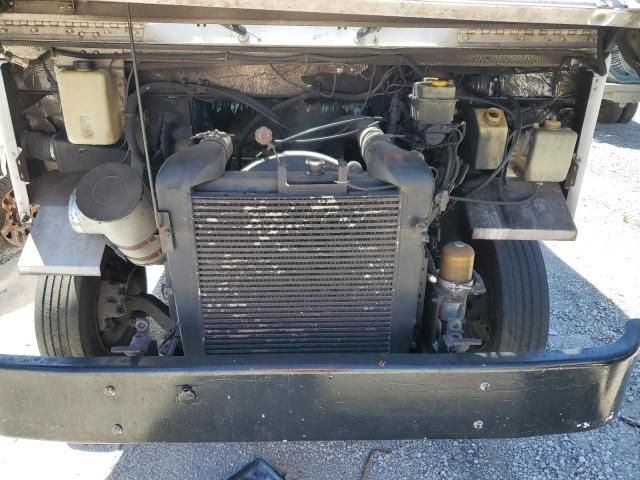 1998 Freightliner Chassis M Line WALK-IN Van