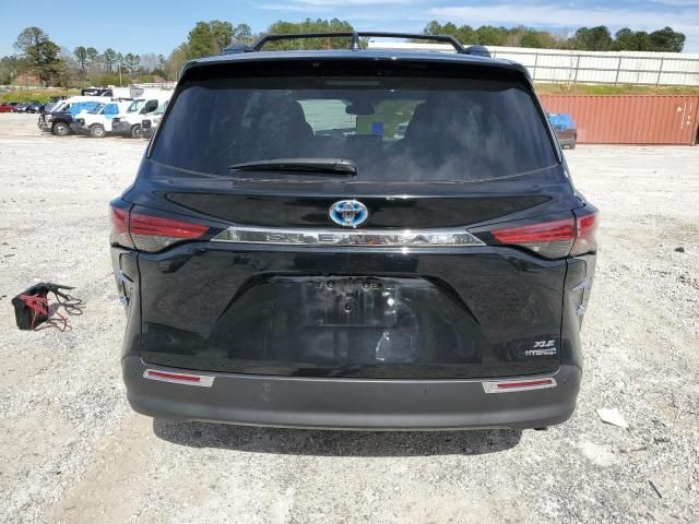 2021 Toyota Sienna XLE