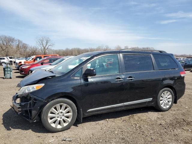 2011 Toyota Sienna XLE