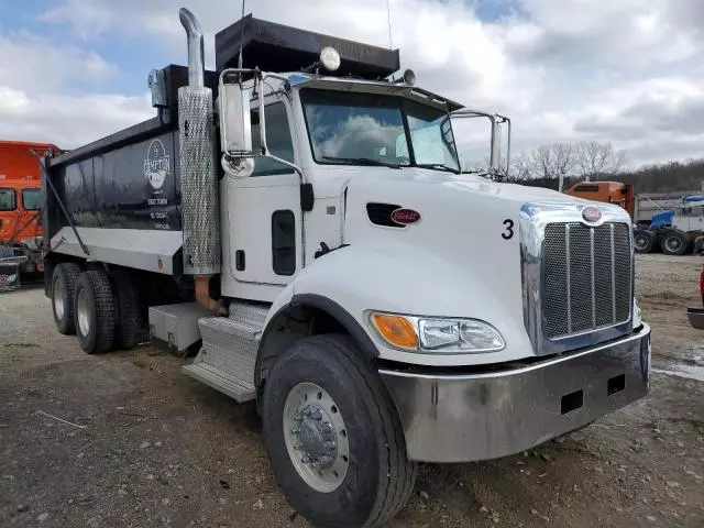 2012 Peterbilt 348