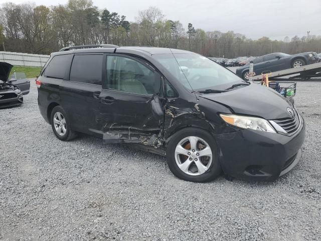 2012 Toyota Sienna LE