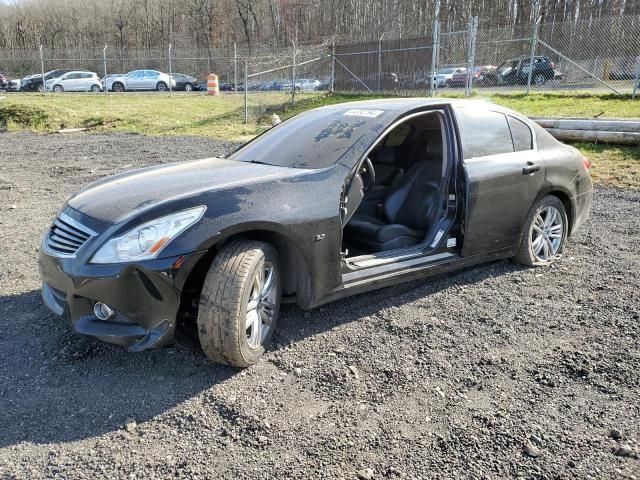 2015 Infiniti Q40