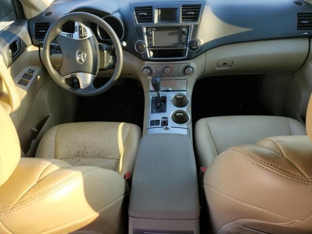 2013 Toyota Highlander Base