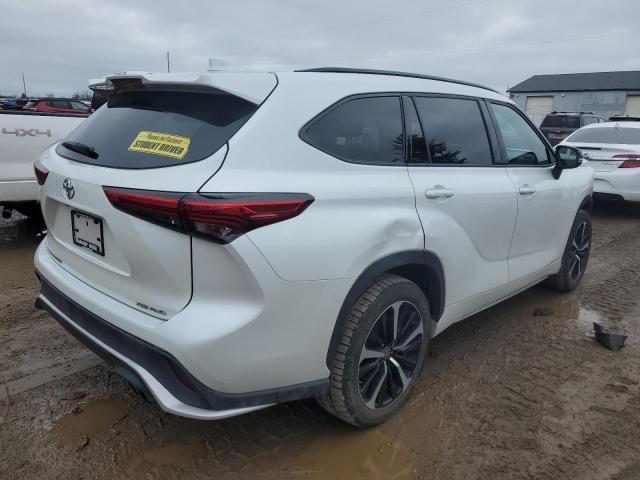 2022 Toyota Highlander XSE