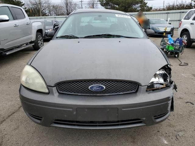 2005 Ford Taurus SE