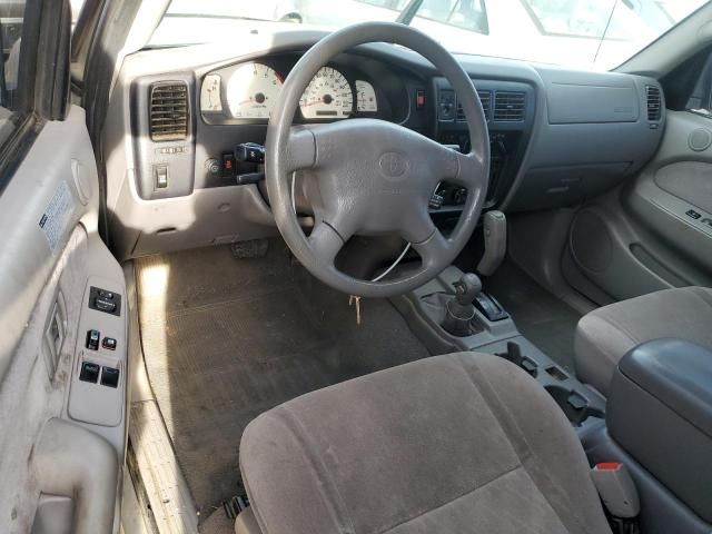 2004 Toyota Tacoma Xtracab