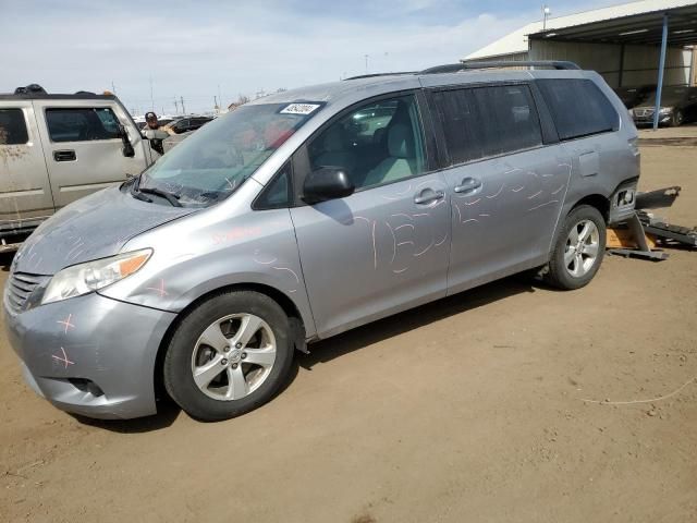 2015 Toyota Sienna LE