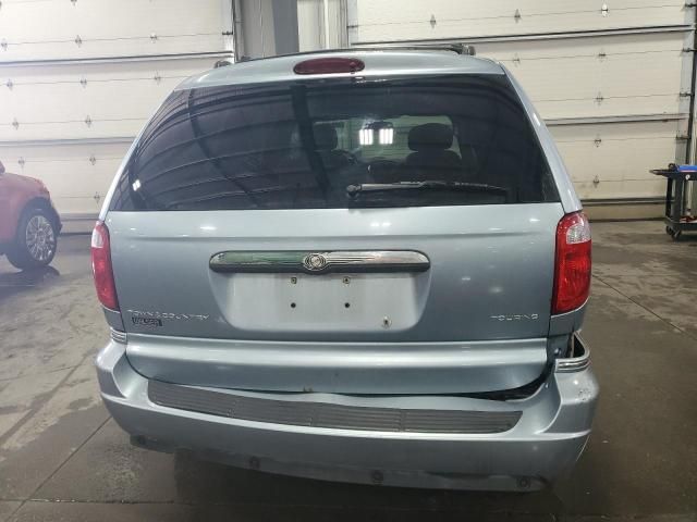 2005 Chrysler Town & Country Touring