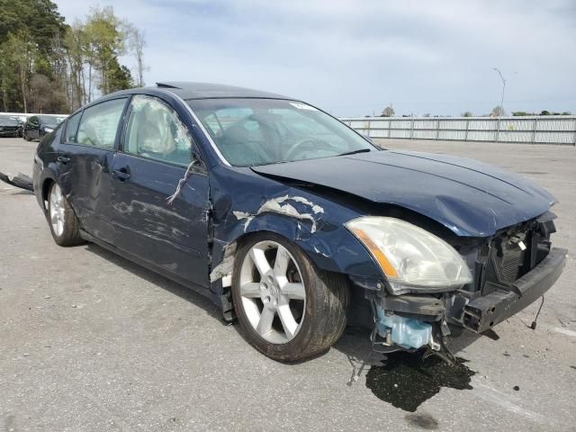 2005 Nissan Maxima SE