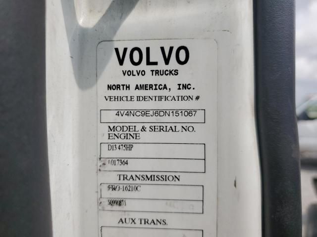 2013 Volvo VN VNL