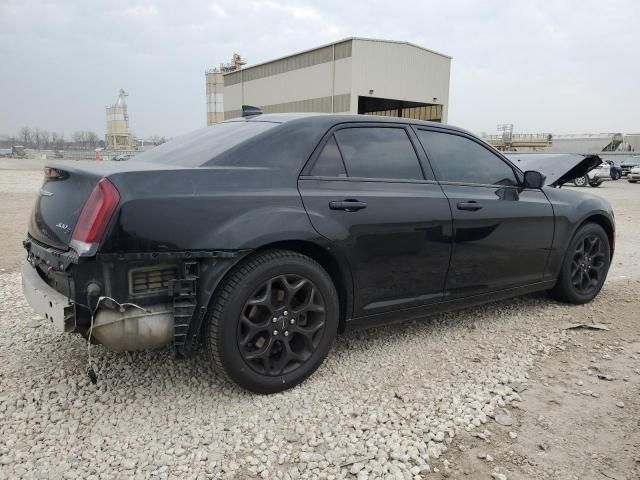 2019 Chrysler 300 S