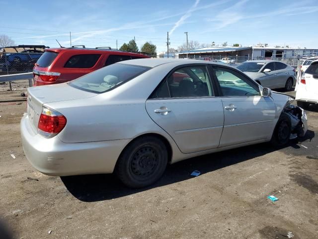 2005 Toyota Camry LE