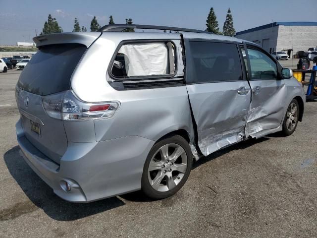 2013 Toyota Sienna Sport