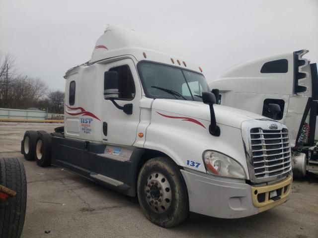 2016 Freightliner Cascadia 125