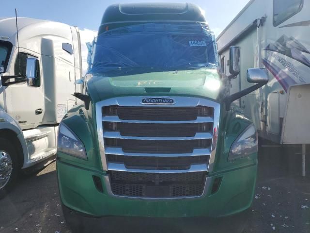 2022 Freightliner Cascadia 126