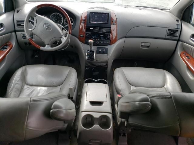 2004 Toyota Sienna XLE